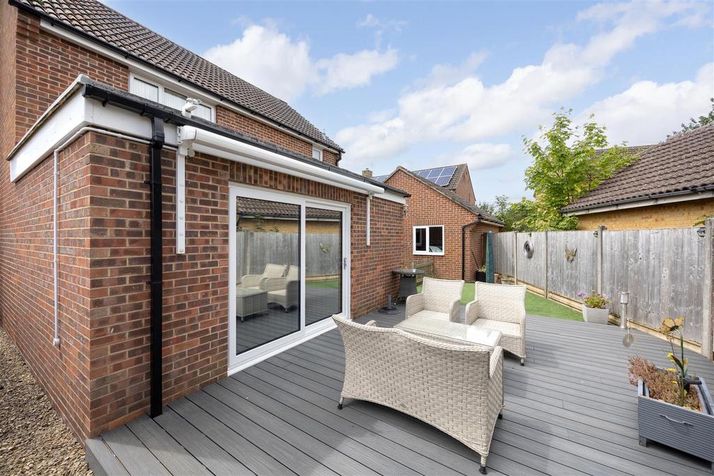 43 Ramsbury Walk Trowbridge BA14 0 UU (22).jpg