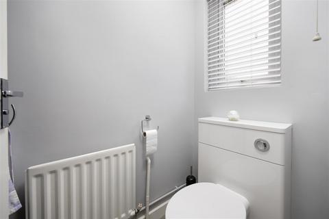 43 Ramsbury Walk, Trowbridge, BA14 0UU