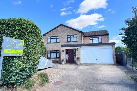 4 bedroom detached house for sale, Ise Vale Avenue, Desborough, Kettering