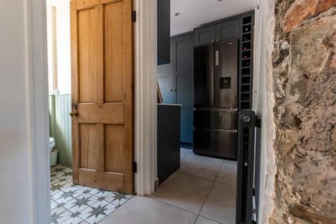 Riverside Cottage Bath Road, Swineford, Bristol, BS30 6LW