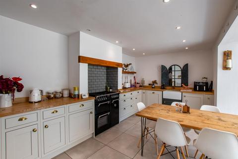 Riverside Cottage Bath Road, Swineford, Bristol, BS30 6LW