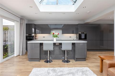4 Mill View, Eppleby, Richmond, DL11 7BJ
