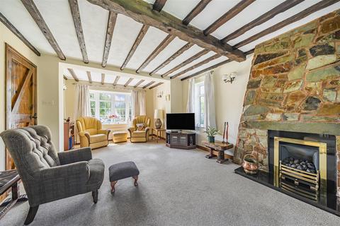 Turberfield Cottage Lower Town, Sampford Peverell, Tiverton, EX16 7FA