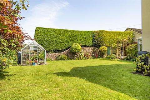 Turberfield Cottage Lower Town, Sampford Peverell, Tiverton, EX16 7FA