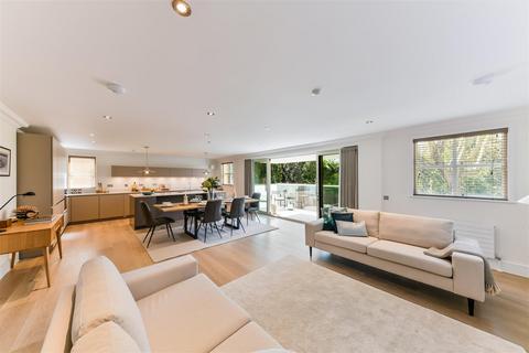 2 bedroom apartment for sale, Holly House, Clifton Road, Wimbledon Village, SW19