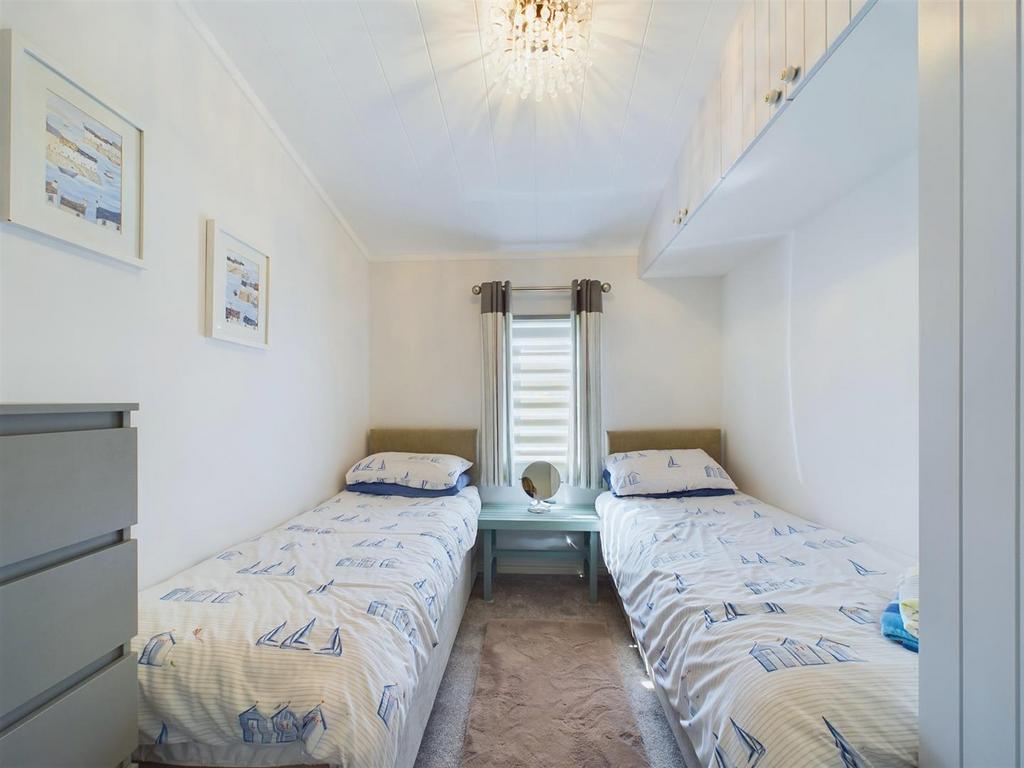 Bedroom: