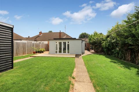 62 Allen Road, Rushden, NN10 0DY