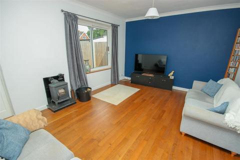 62 Allen Road, Rushden, NN10 0DY