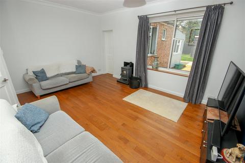 62 Allen Road, Rushden, NN10 0DY