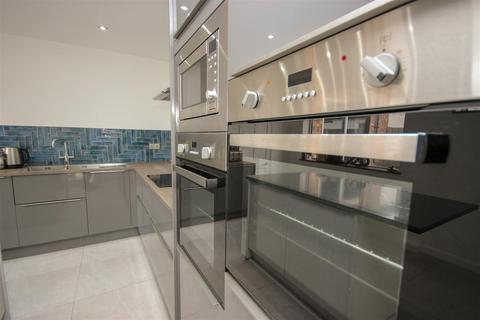 62 Allen Road, Rushden, NN10 0DY