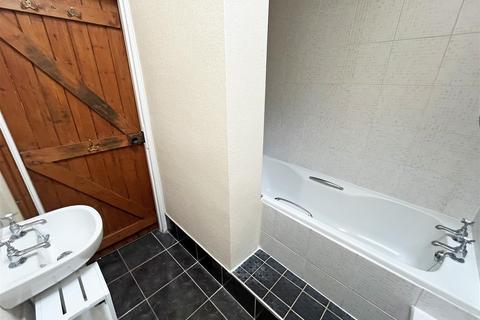 2 bedroom cottage to rent, Main Street, Nottingham NG4