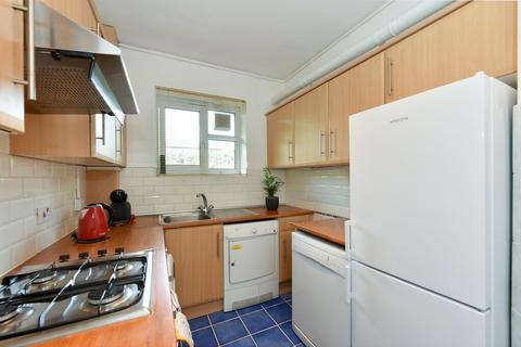 2 bedroom flat to rent, Horne Way, Putney, SW15