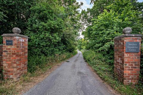 undefined, Seechem Equestrian Centre, Alvechurch, Worcestershire