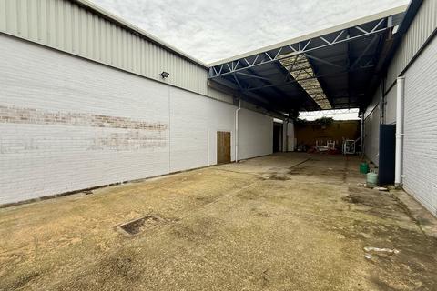 Warehouse to rent, Unit 6A Sterte Road Industrial Estate, 145 Sterte Road, Poole, BH15 2AF