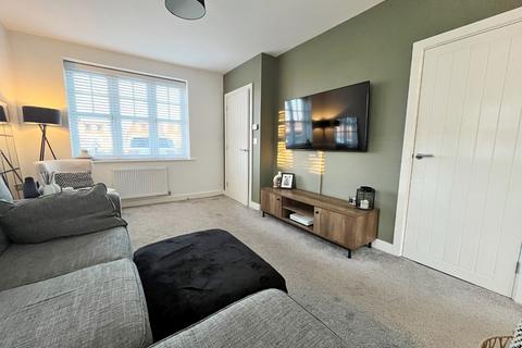 25 Highwayman Close, Boughton, Northampton, NN2 8FQ