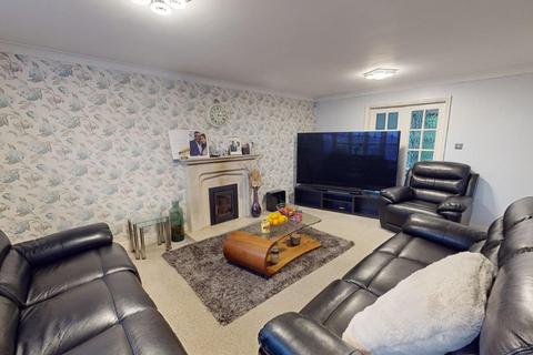 30 Camelot Way, Northampton, NN5 4BG