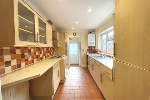35 Bowden Road, Northampton, NN5 5LT