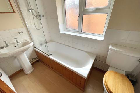 35 Bowden Road, Northampton, NN5 5LT