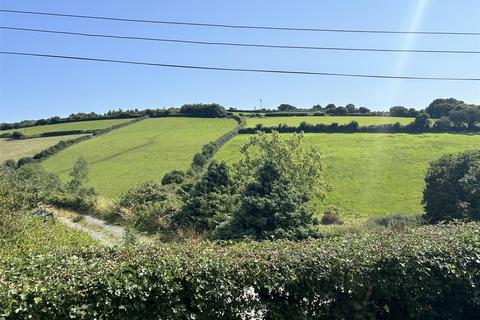 4 bedroom detached bungalow for sale, Tregony