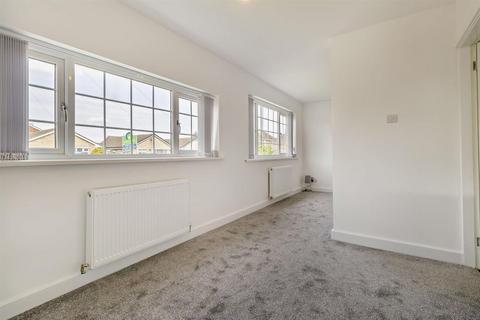 56 Holly Dene, Armthorpe, Doncaster, DN3 2HL