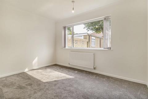 56 Holly Dene, Armthorpe, Doncaster, DN3 2HL