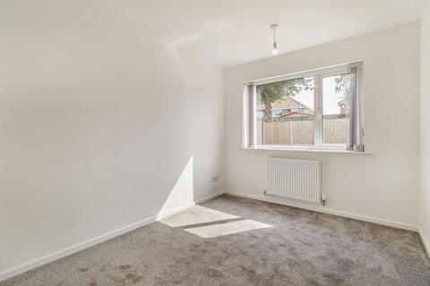 56 Holly Dene, Armthorpe, Doncaster, DN3 2HL