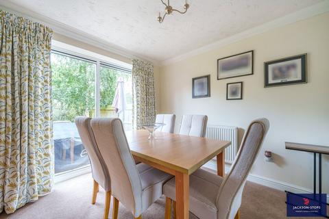 17 Blanchard Close, Wootton, Northampton, NN4 6RA