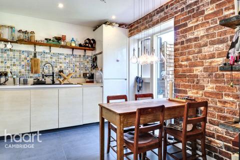 Flat 3, Palmer House Harvest Road, Trumpington, Cambridge, CB2 9PG