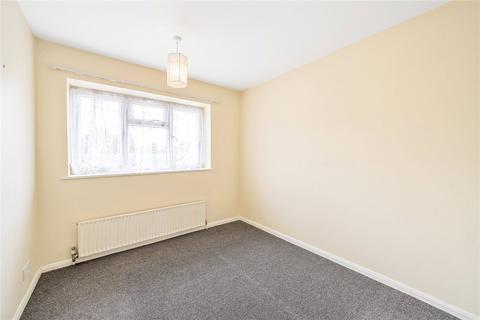 8 Exeter Road, Ash, Aldershot, GU12 6SS