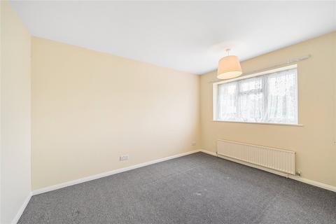 8 Exeter Road, Ash, Aldershot, GU12 6SS