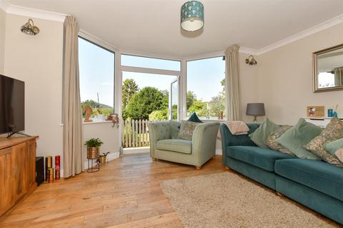 15 Malvern Meadow, Temple Ewell, Dover, CT16 3AH