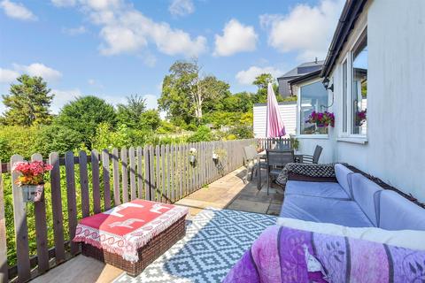 15 Malvern Meadow, Temple Ewell, Dover, CT16 3AH