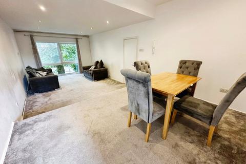 2 bedroom flat for sale, Kingston Road, Manchester, M20