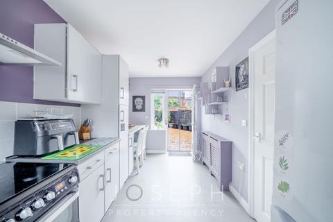 2 bedroom semi-detached house for sale, Huckleberry Crescent, Ipswich, IP3