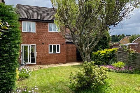 99 Lancaster Way, Northampton, NN4 8LU