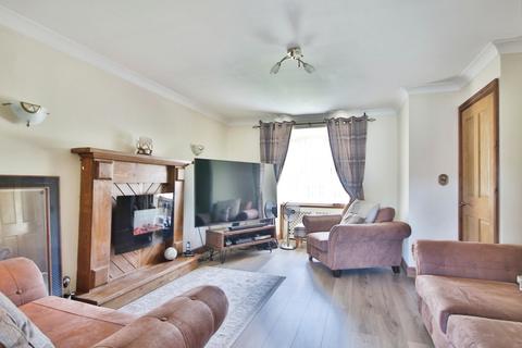 4 Hallam Close, Barrow-upon-humber, DN19 7FD