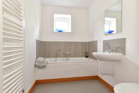 2 bedroom duplex for sale, Arundel Square, Maidstone, Kent