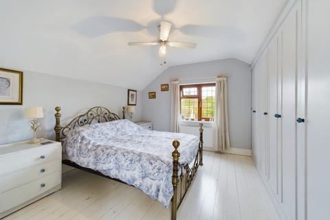 Field Cottage Atterbury Close, West Haddon, Northampton, NN6 7AA