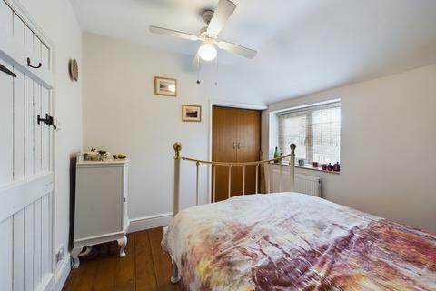 Field Cottage Atterbury Close, West Haddon, Northampton, NN6 7AA
