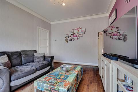 3 bedroom semi-detached house for sale, Ennismore Gardens, Southend-on-sea, SS2