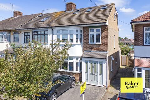 55 Inverness Drive, Ilford, IG6 3BL