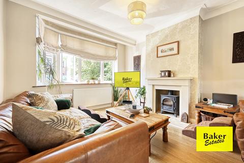 55 Inverness Drive, Ilford, IG6 3BL