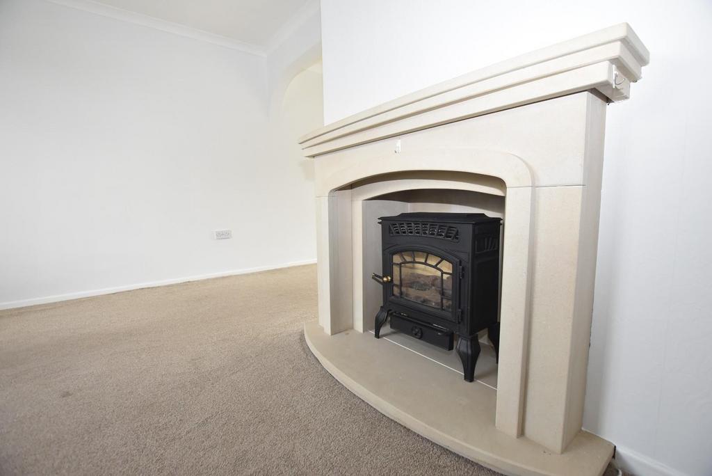 Living room 6.JPG