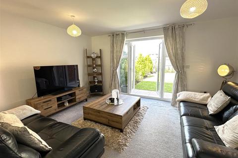 3 bedroom semi-detached house for sale, Goosepool Drive, Eaglescliffe, TS16 0GT