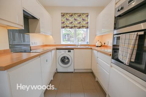 3 bedroom semi-detached house for sale, Dimsdale Parade West, Wolstanton, Newcastle-under-Lyme