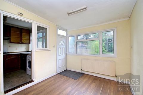 68 Victoria Road, London, N9 9SU