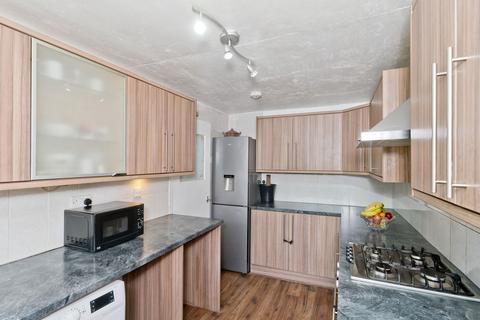 2 bedroom flat for sale, Alan Breck Gardens, Edinburgh, EH4