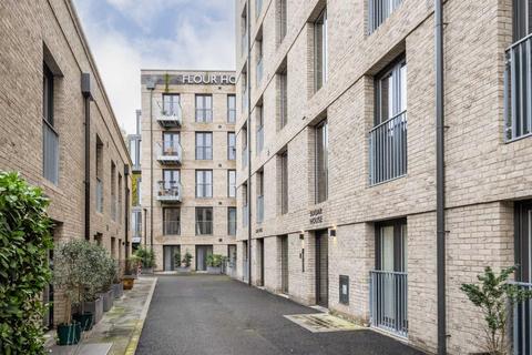 2 bedroom apartment to rent, French Yard, Bristol BS1