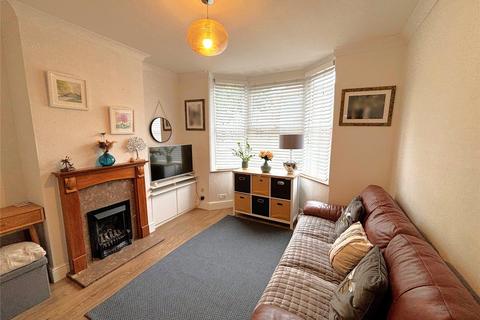 13 Chestnut Grove, Staines-upon-thames, TW18 1DB