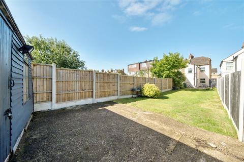 13 Chestnut Grove, Staines-upon-thames, TW18 1DB